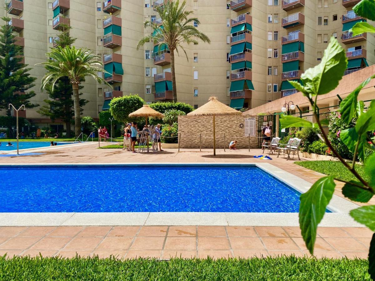 Genial Apartamento En 1A Linea De Playa Con Piscina Almuñécar Kültér fotó