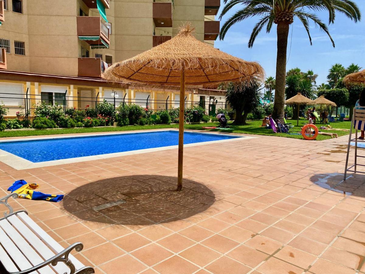 Genial Apartamento En 1A Linea De Playa Con Piscina Almuñécar Kültér fotó